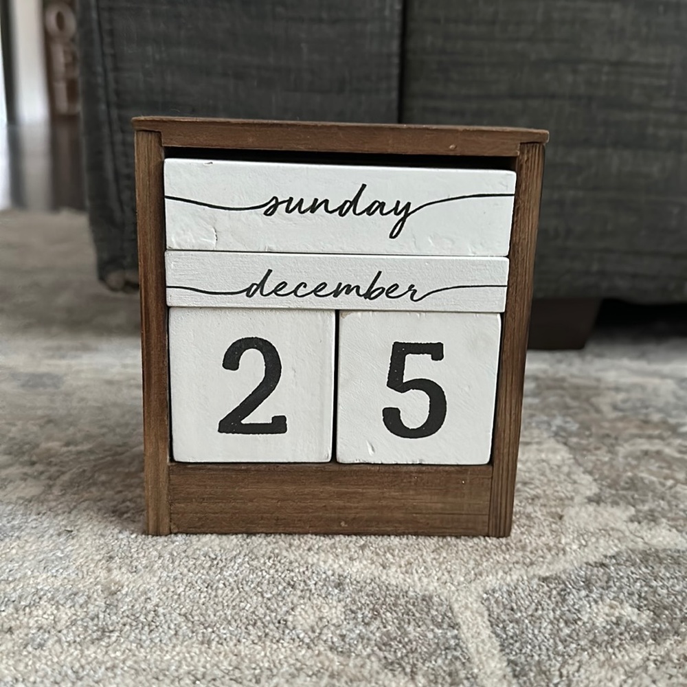 Decocrated date box